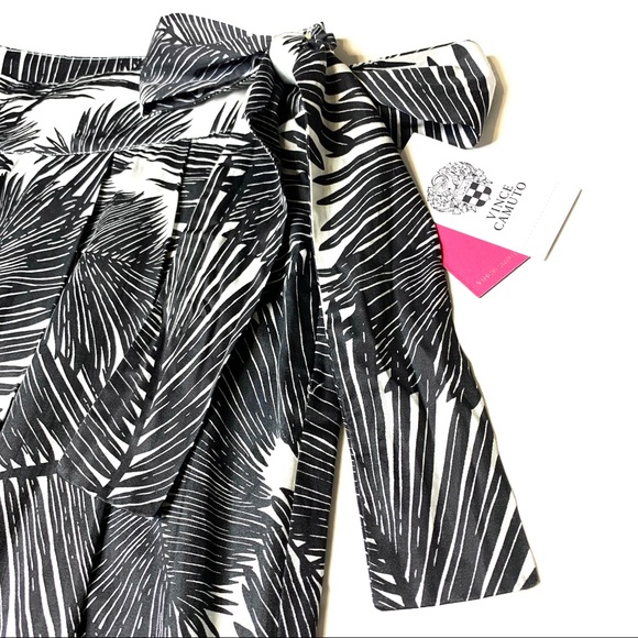 ❗️SOLD❗️NWT Vince Camuto Tropical Wide Leg Pants - Picture 12 of 12